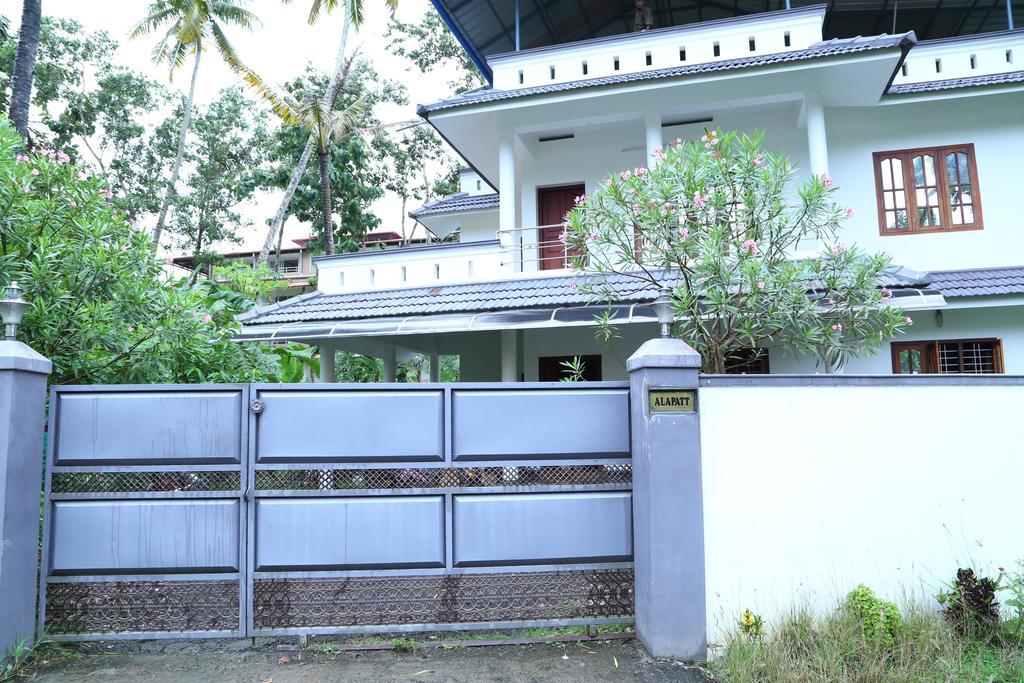 Alapatt Homestay Alappuzha Bagian luar foto