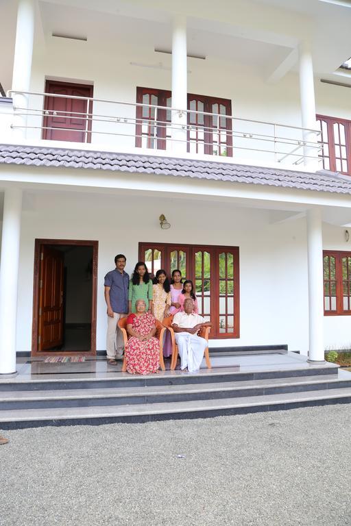 Alapatt Homestay Alappuzha Bagian luar foto